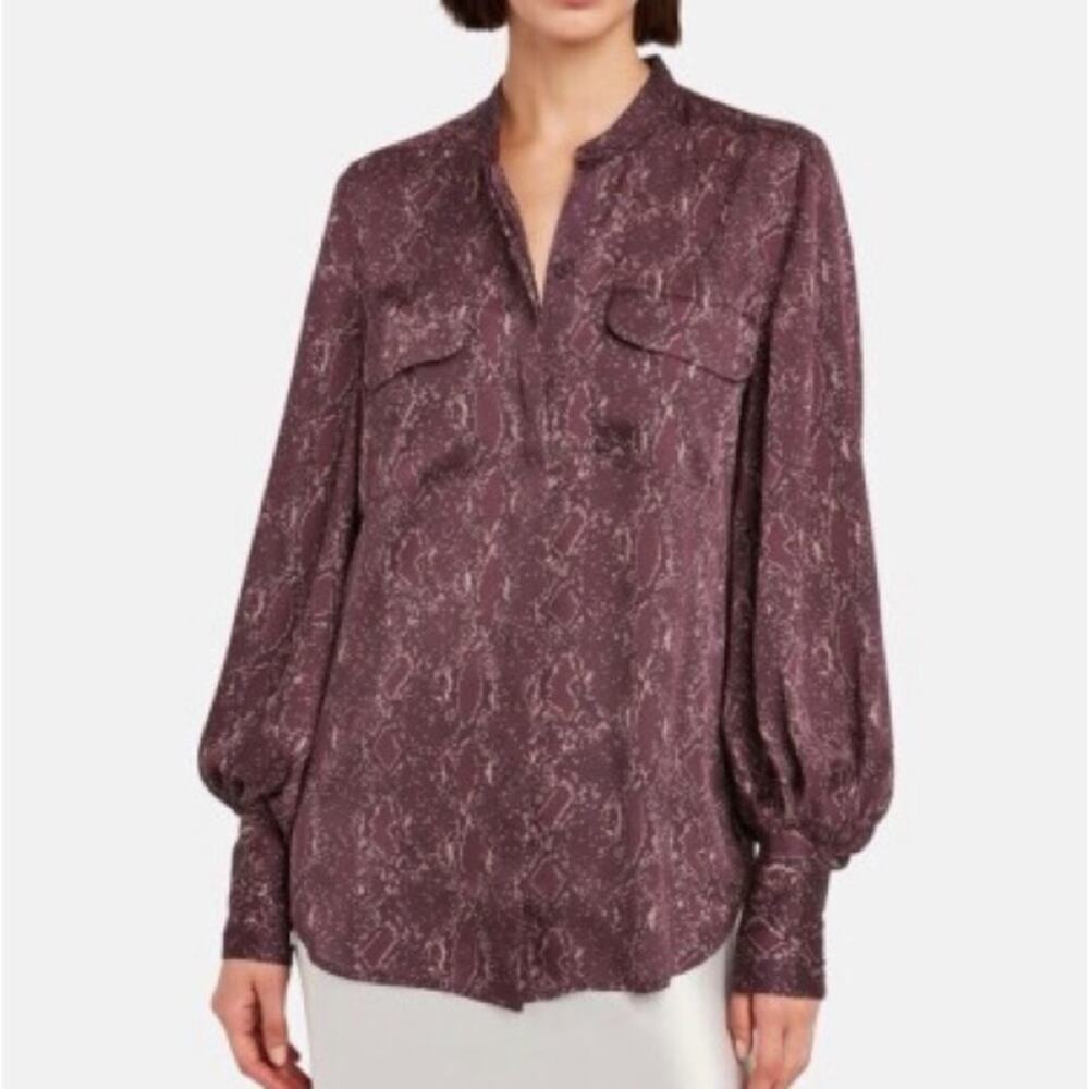 Equipment Femme Helaine Snakeskin Purple Merlot Button Down Blouse Size Small